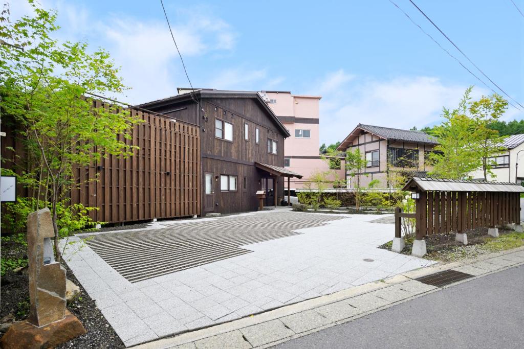 Budova, kde se ryokan nachází
