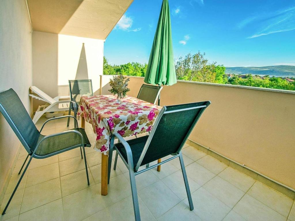 Balkon lub taras w obiekcie Apartment in Starigrad Paklenica