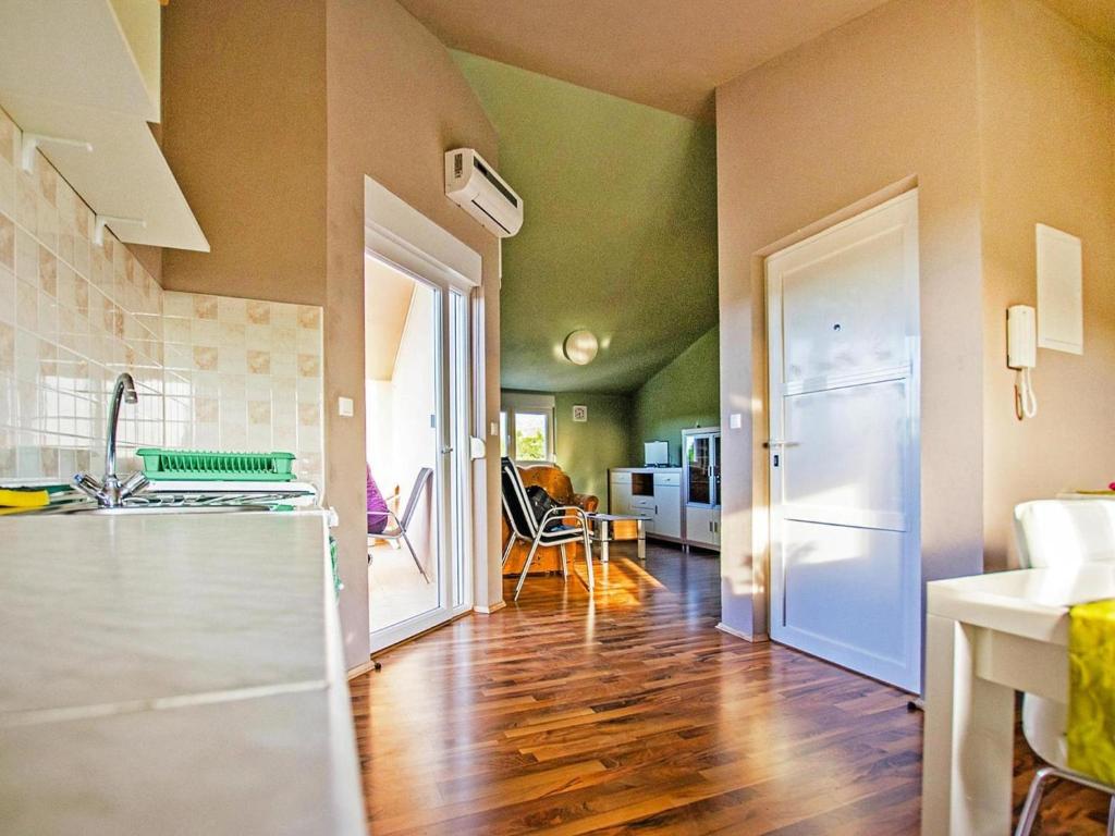 Zdjęcie z galerii obiektu Apartment in Starigrad Paklenica w mieście Starigrad-Paklenica