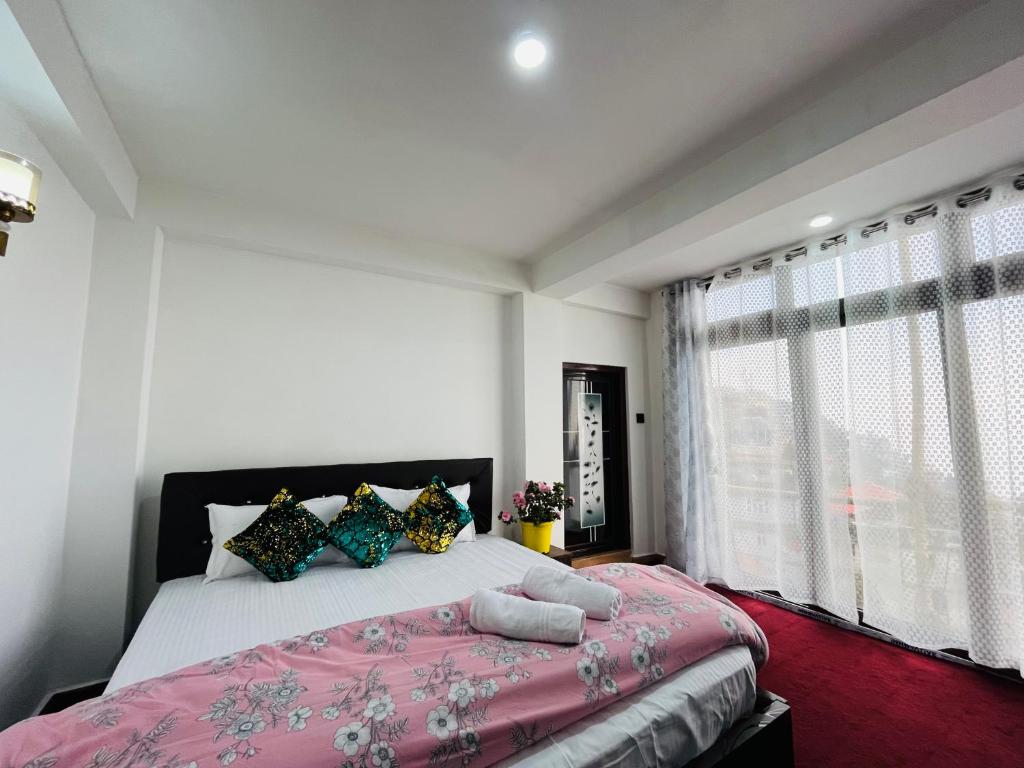 shalom inn home stay - Triple Room With Mountain View