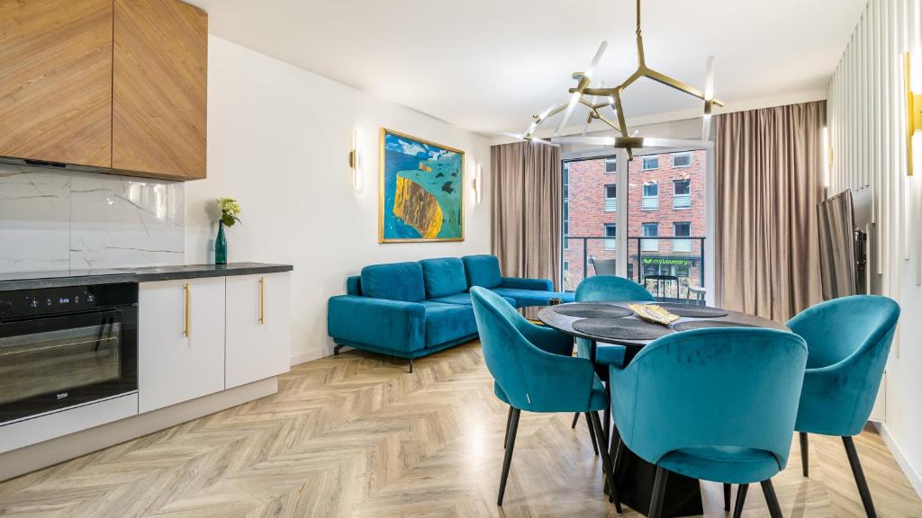 Kuchyňa alebo kuchynka v ubytovaní CITYSTAY Św.Barbary Apartment
