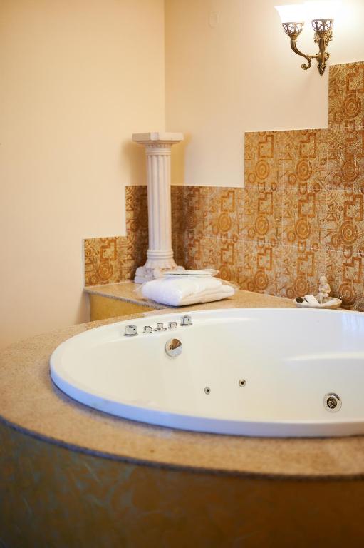 Hotel La Castel Iasi - Resim 34