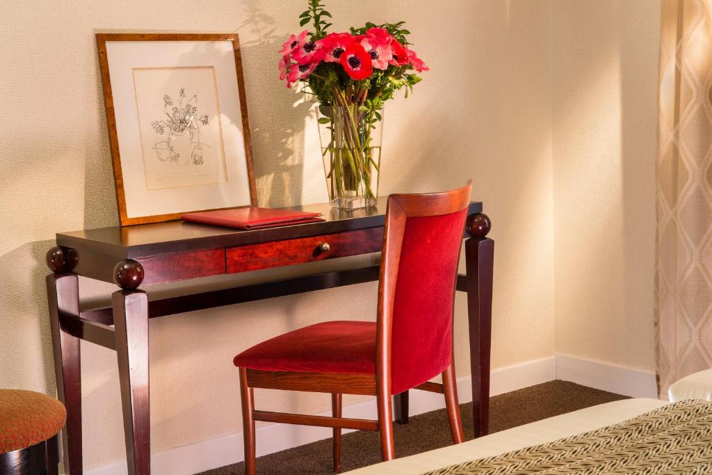 Hôtel Delavigne - Resim 29