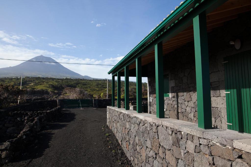 Uma vista geral da montanha ou uma vista da montanha a partir da casa de férias