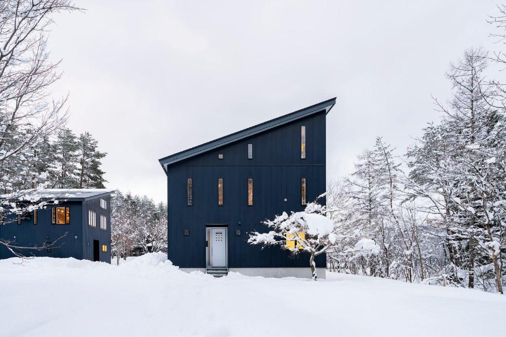 Powdersuites by The Hakuba Collection v zimě