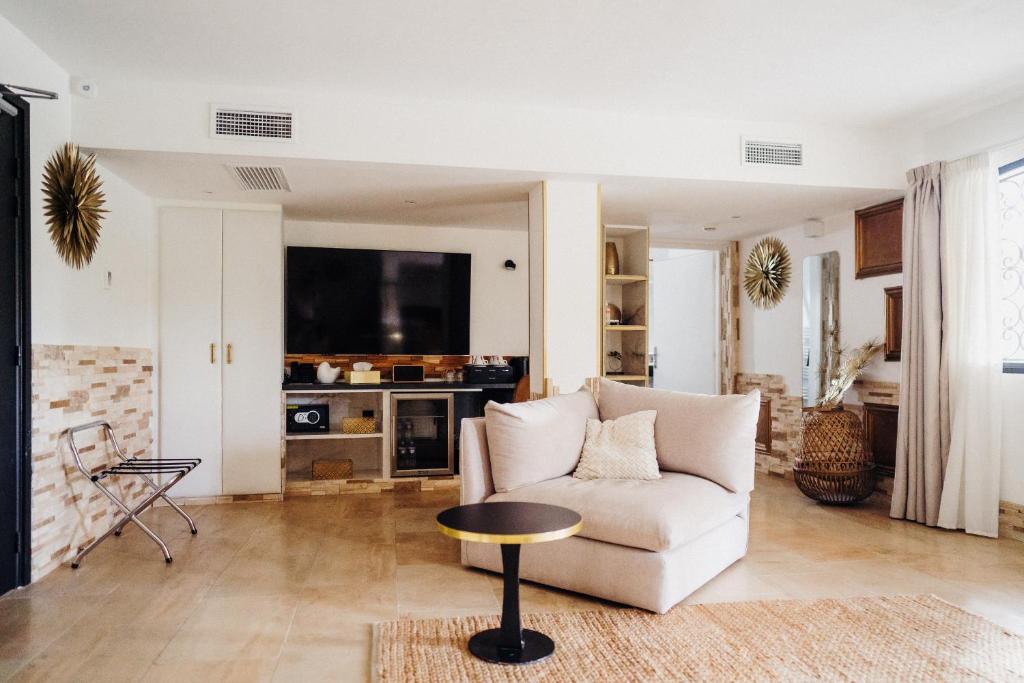 Le Confidentiel Hôtel & SPA - Suite Jardín