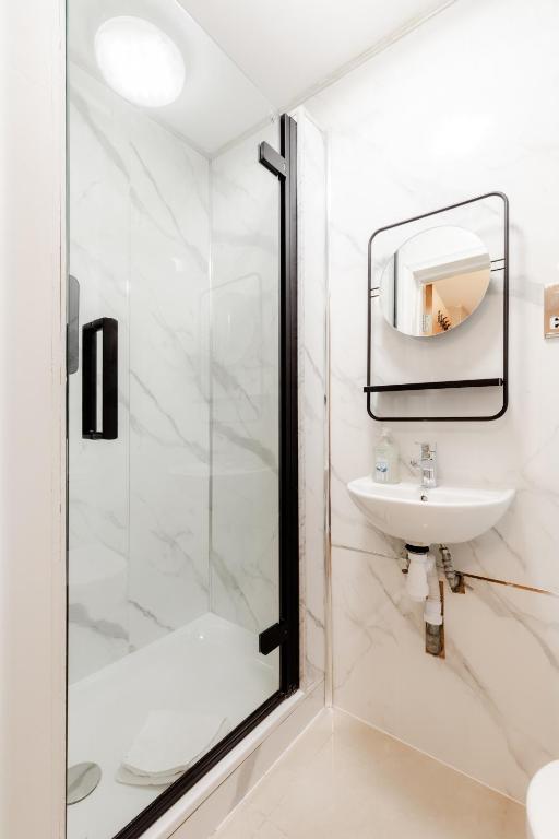 Britannia Hyde Park Hotel - Resim 7