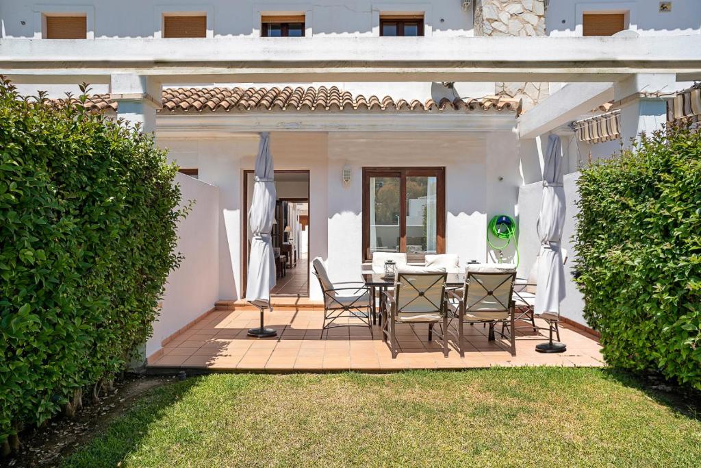 Vonkajšia záhrada v ubytovaní Casa Poniente en playa Fuente del Gallo