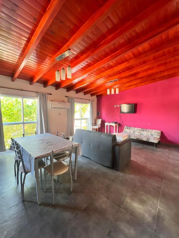 Dapur atau dapur kecil di Departamento Blue