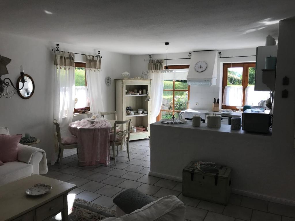 Kuchyň nebo kuchyňský kout v ubytování Ferienwohnung Lau