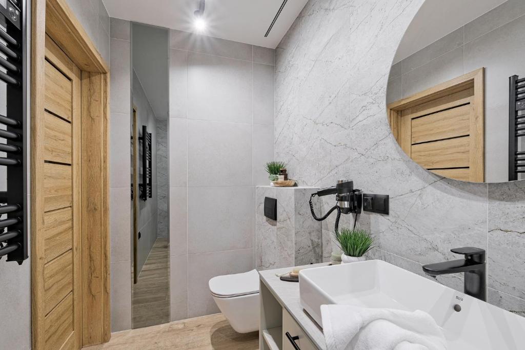 Apartamenty Małe Białczańskie, Odkryj-Bialke - Two-Bedroom Deluxe Apartment With Balcony
