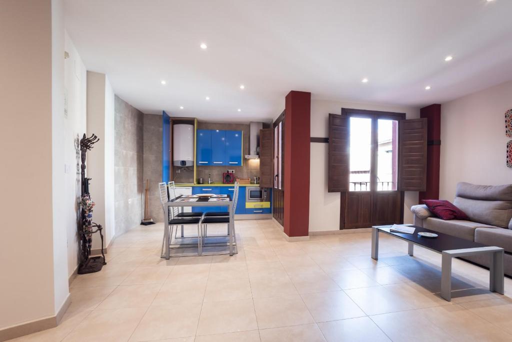 Posedenie v ubytovaní Apartamentos Reyes Católicos