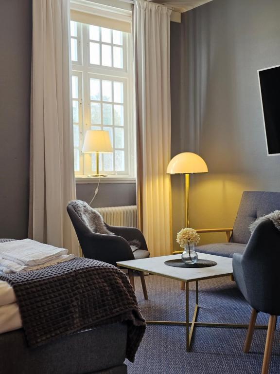 Posezení v ubytování Furunäset Hotell & Konferens