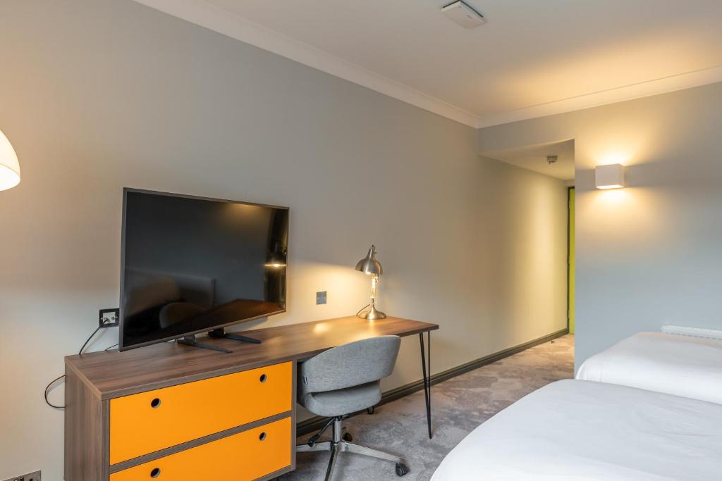 Village Hotel Cardiff - Resim 14