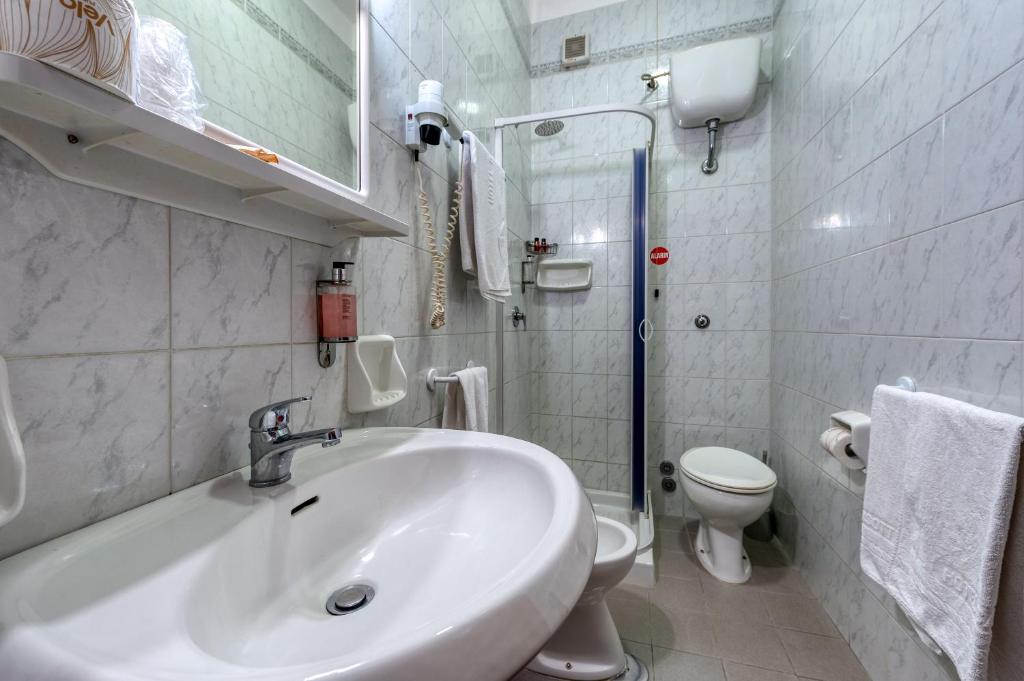 Koupelna v ubytování Hotel Barsotti