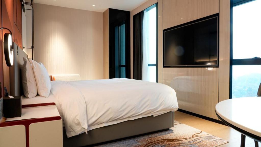 Grand Mercure Yichang Waitan - Deluxe King Odası
