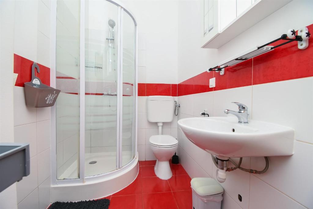Kúpeľňa v ubytovaní Apartment Biserka