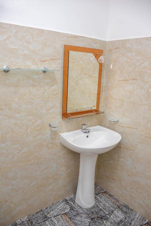 Koupelna v ubytování Tedro home stay