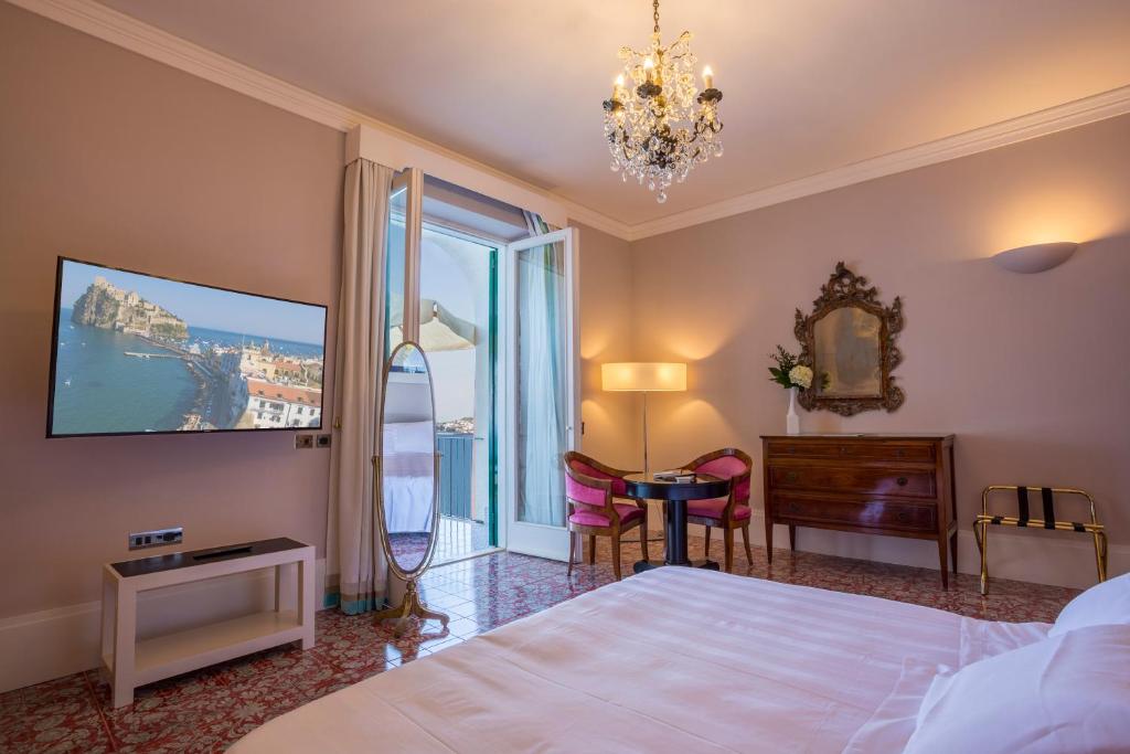 Postel nebo postele na pokoji v ubytování Regina Isabella-Resort Spa Restaurant