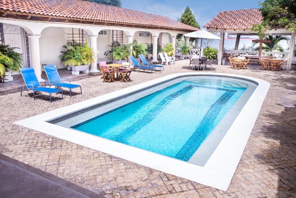 Bassein majutusasutuses Santorini Casablanca Resort või selle lähedal