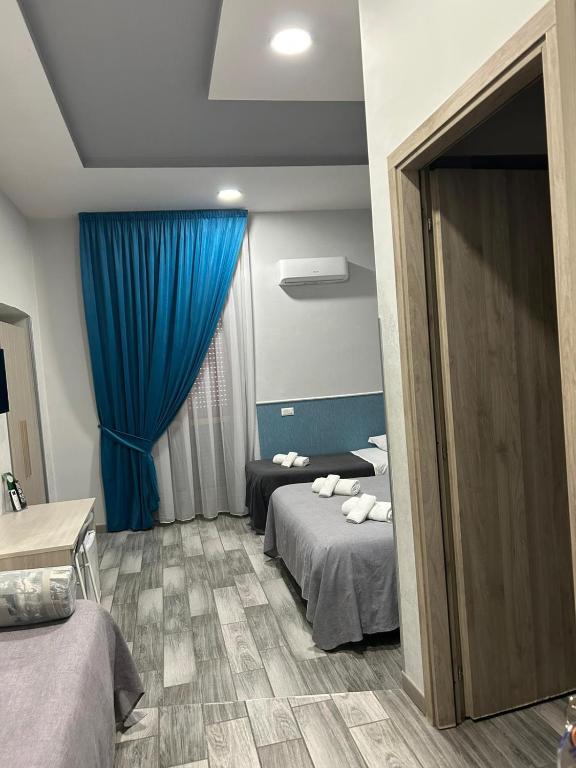 B&B VIVA NAPOLI - Family Room With Private Bathroom