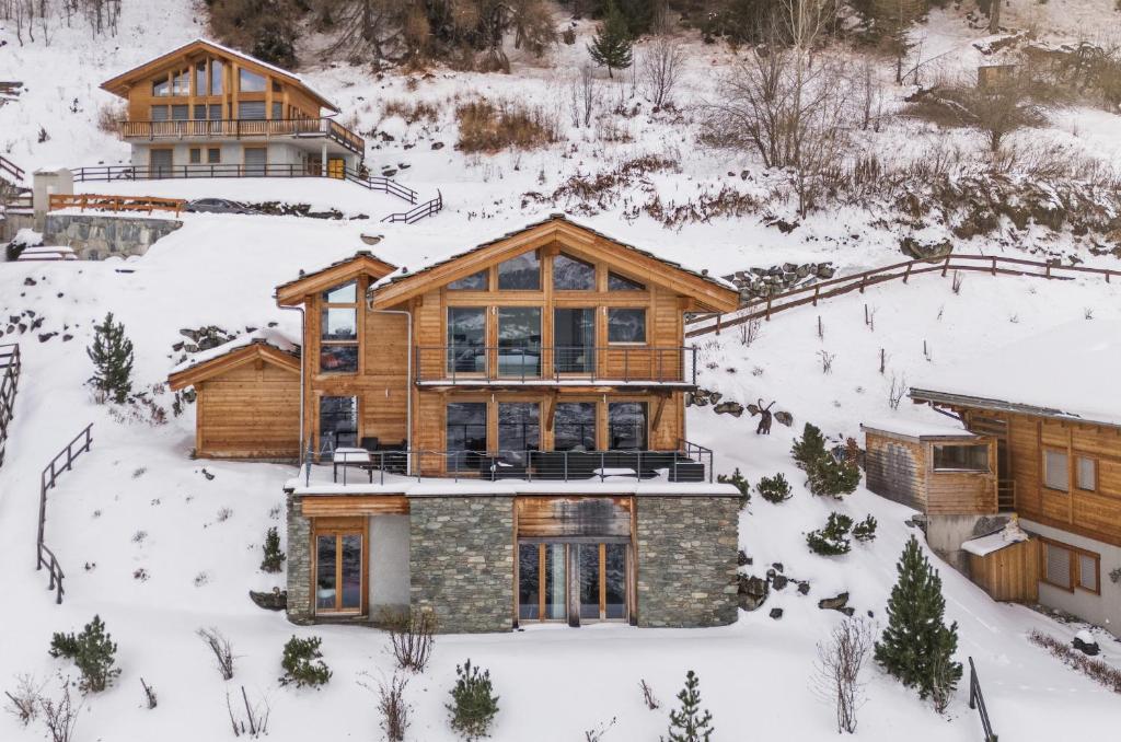 Chalet Ibex, à côté de la piste de Veysonnaz v zimě