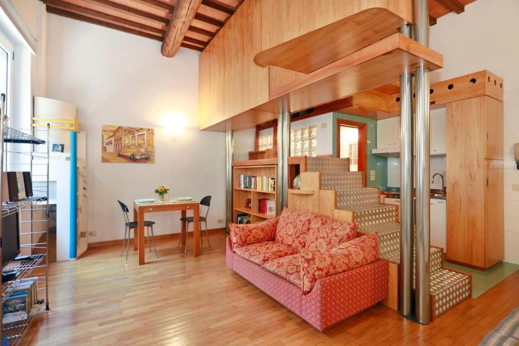 Khu vực ghế ngồi tại Santa Croce Suite loft