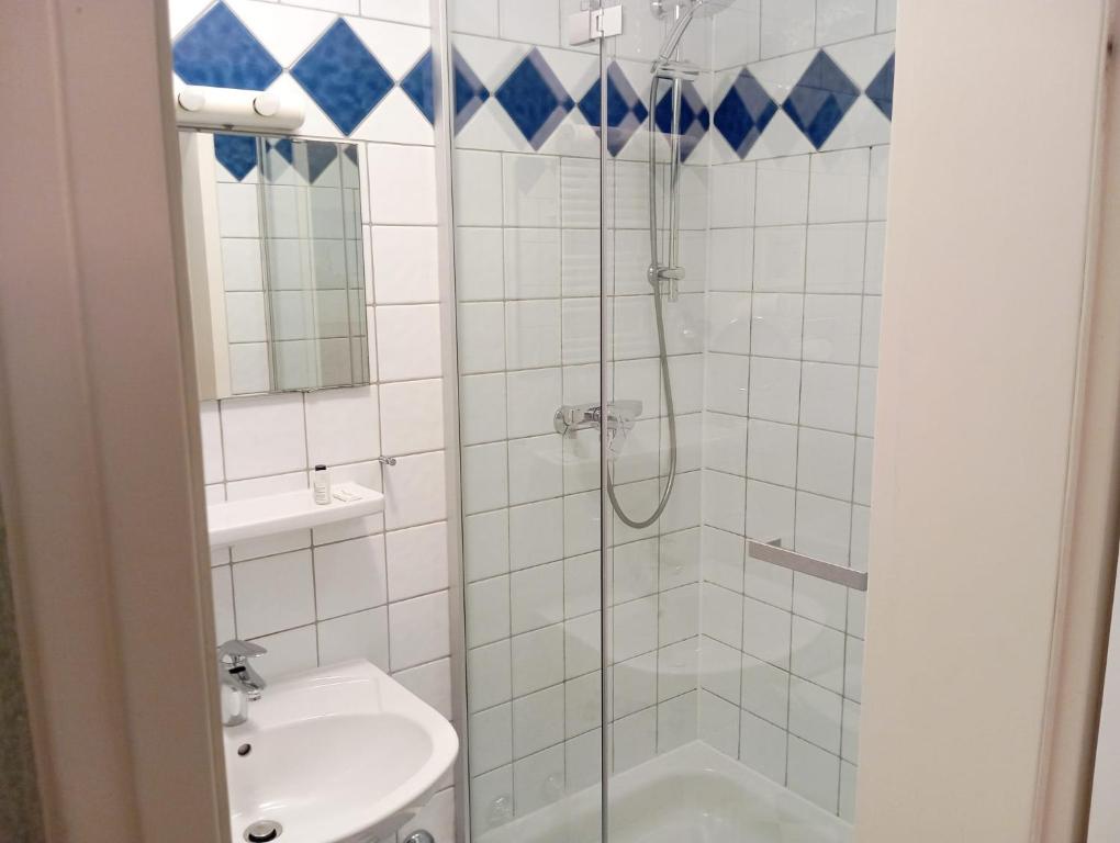 Eichen Schlössl - Resim 10