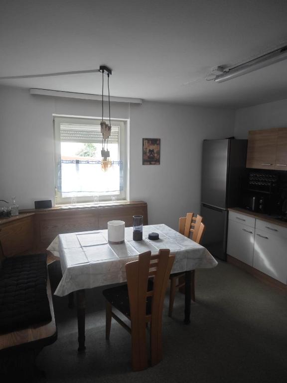 Kuchyň nebo kuchyňský kout v ubytování Franken Zimmer