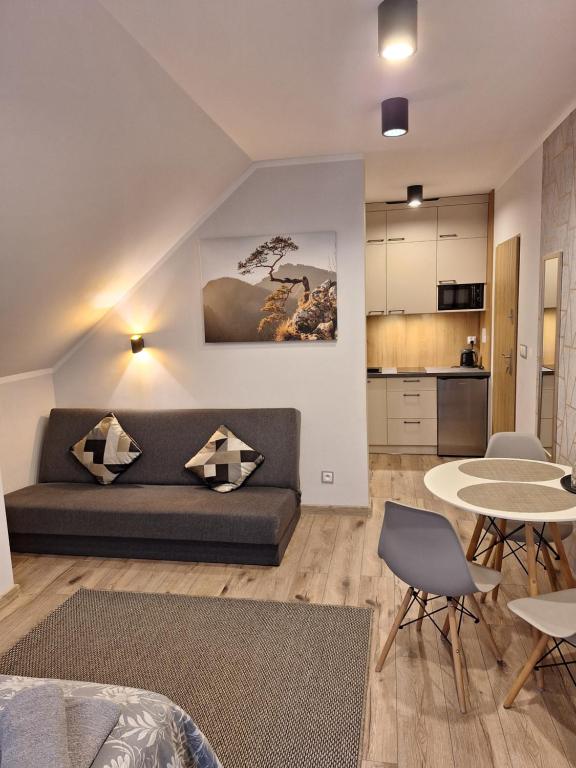 Apartamenty Dębowy Zakątek w Dolinie Baryczy - Appartement Met Balkon
