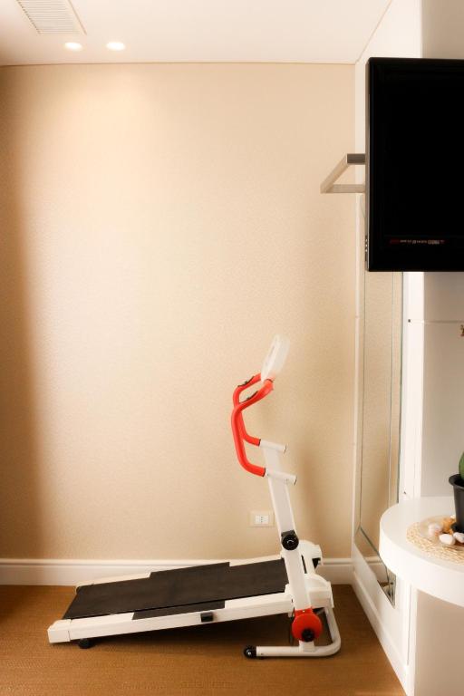 TV a/nebo společenská místnost v ubytování Hotel degli Amici