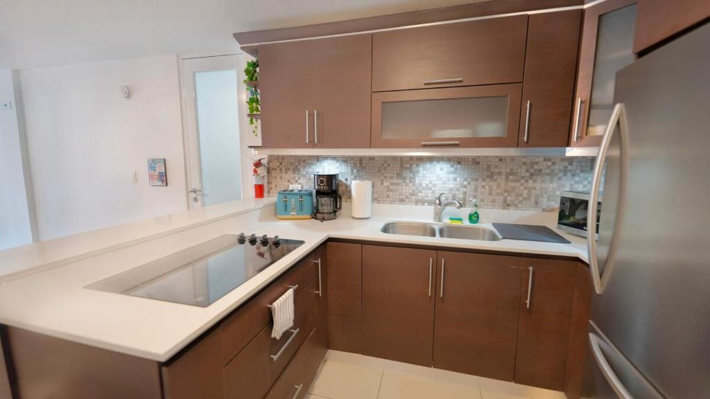Kuchyň nebo kuchyňský kout v ubytování Aquaville Dorado Moderna Villa 2