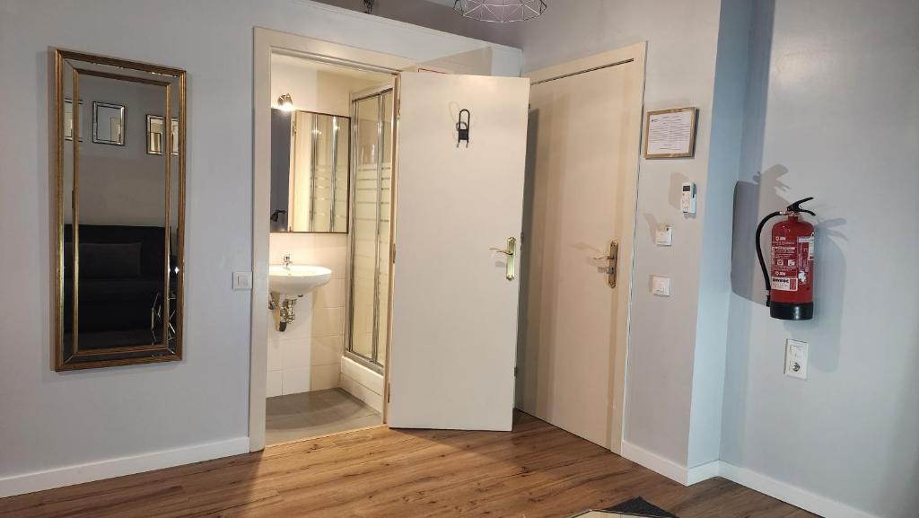 Kúpeľňa v ubytovaní Barrio Gotico Apartments Ferran