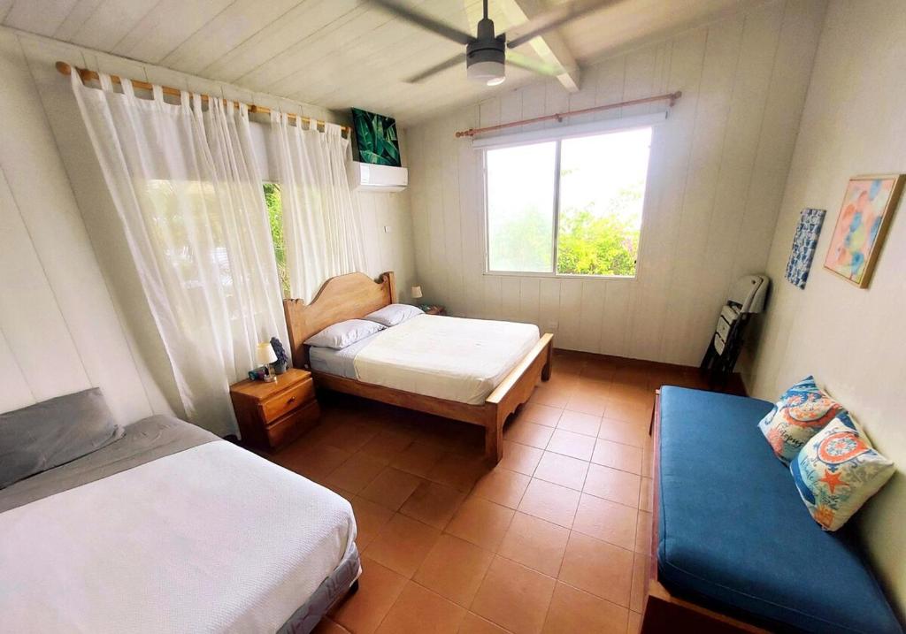 Postel nebo postele na pokoji v ubytování Kasa Leilani - the perfect getaway!