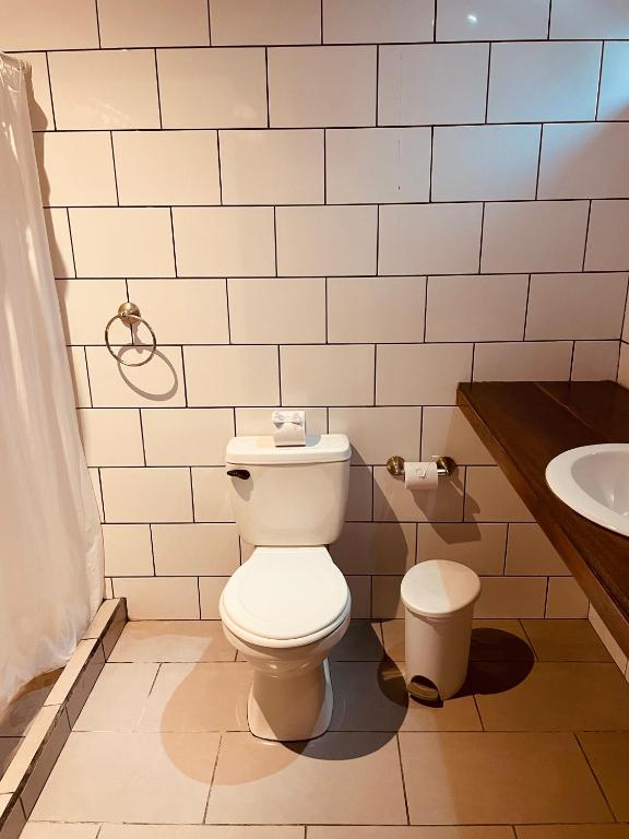 Koupelna v ubytování El Clan Hostel