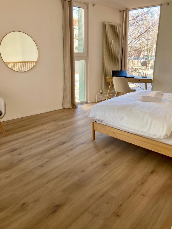 Postel nebo postele na pokoji v ubytování Minimal Hostel Kreuzberg