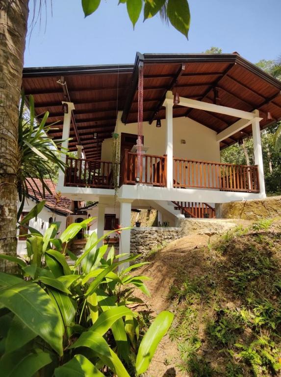 Serene View Lodge