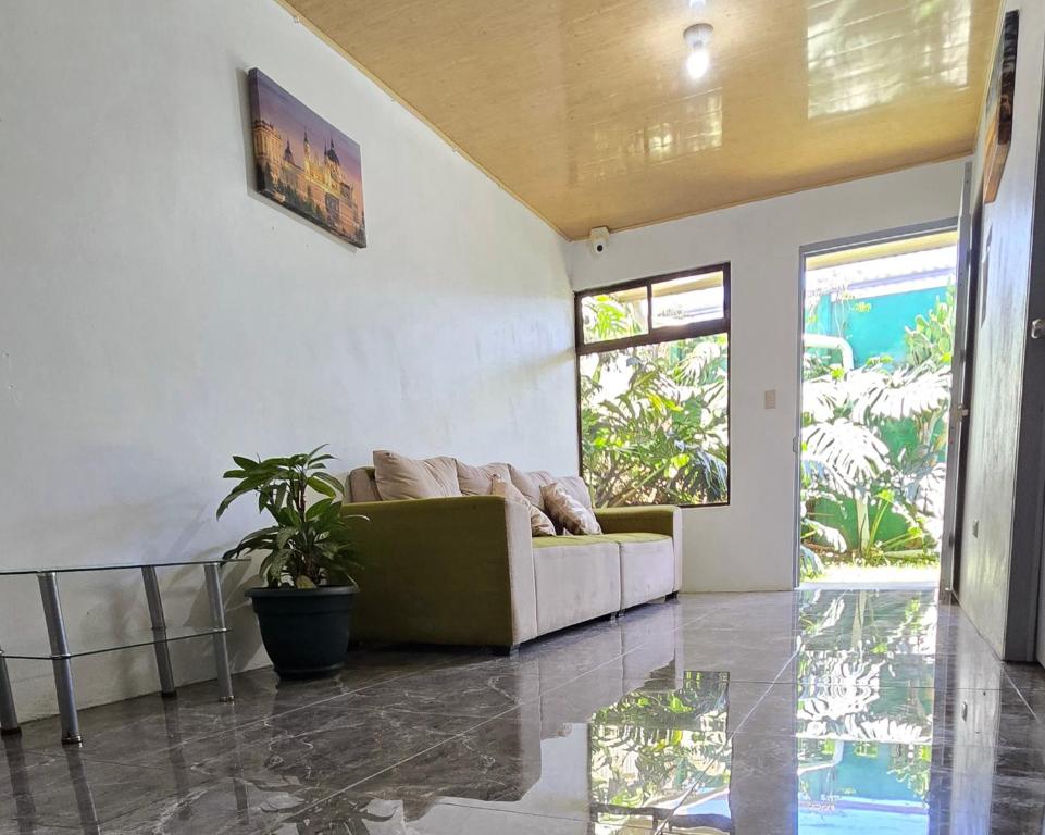 Posezení v ubytování Hostel Cattleya - Monteverde, Costa Rica
