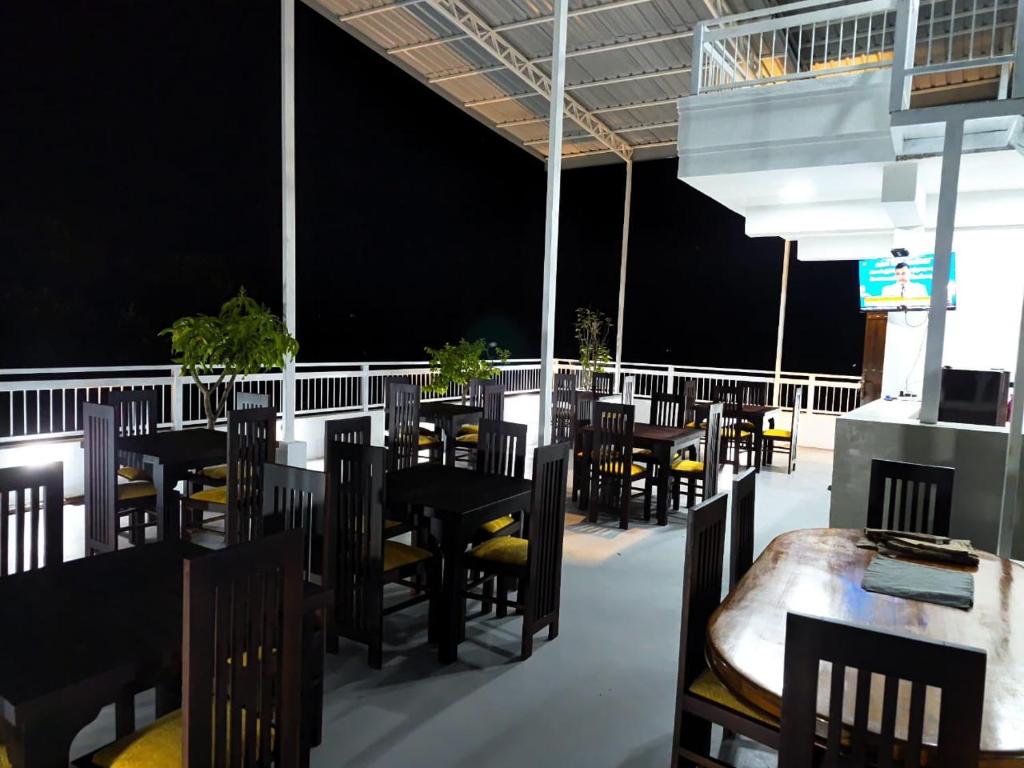 Restaurace v ubytování The Kandy Havens