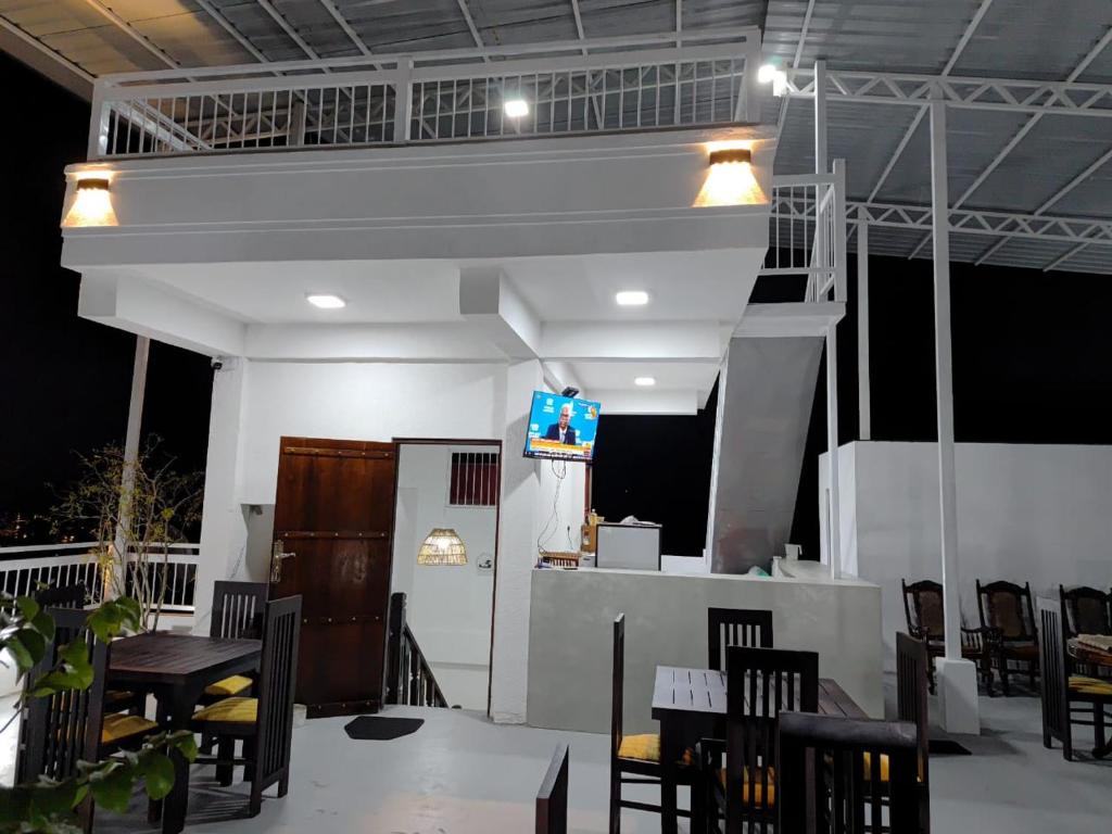 Restaurace v ubytování The Kandy Havens
