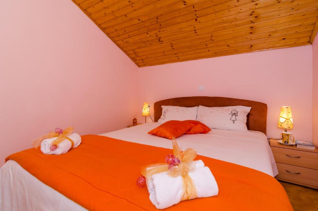 Postel nebo postele na pokoji v ubytování Holiday Home Tina