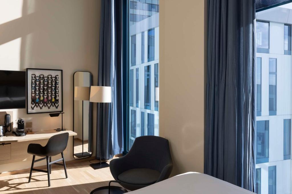 Scandic Hamburg Emporio - Resim 3