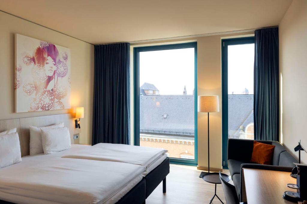 Scandic Hamburg Emporio - Resim 5