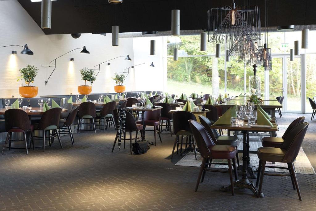 Restoran või mõni muu söögikoht majutusasutuses Scandic Silkeborg