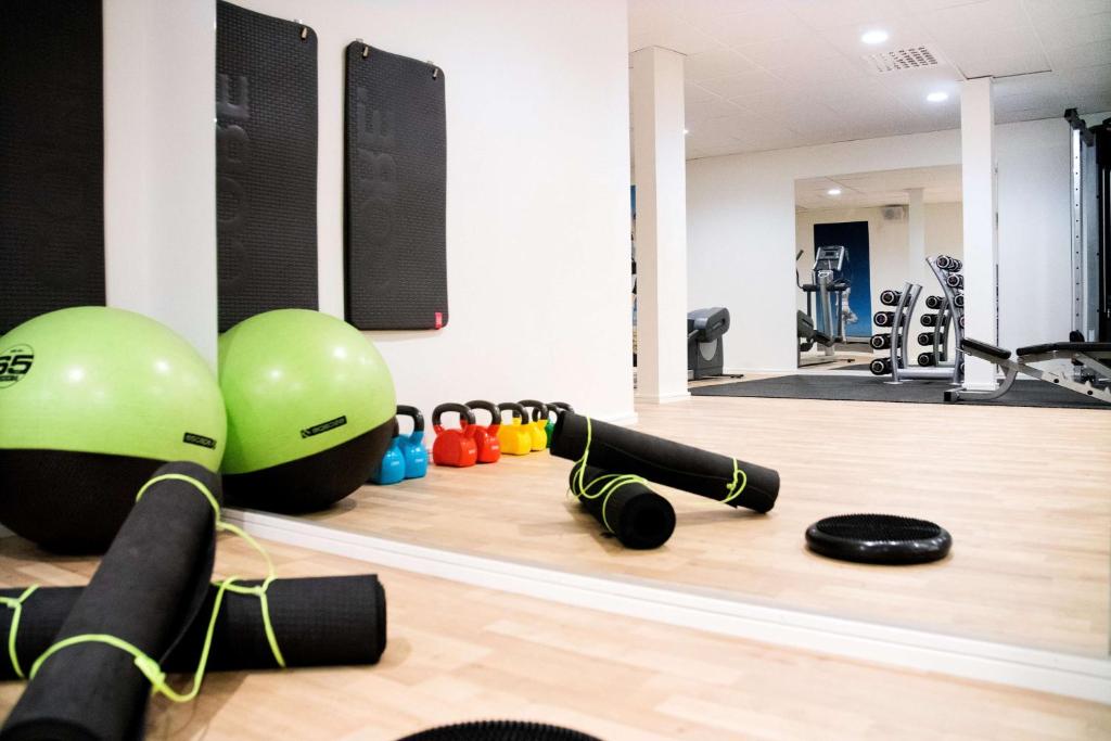 Fitness centrum a/nebo fitness zařízení v ubytování Scandic Plaza Borås