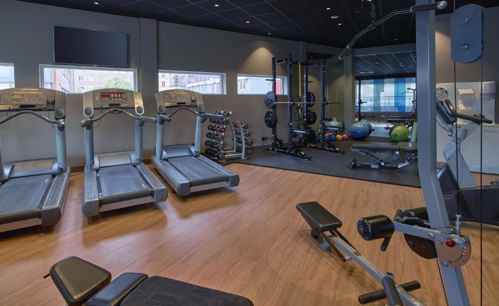 Fitness centrum a/nebo fitness zařízení v ubytování Scandic Opalen