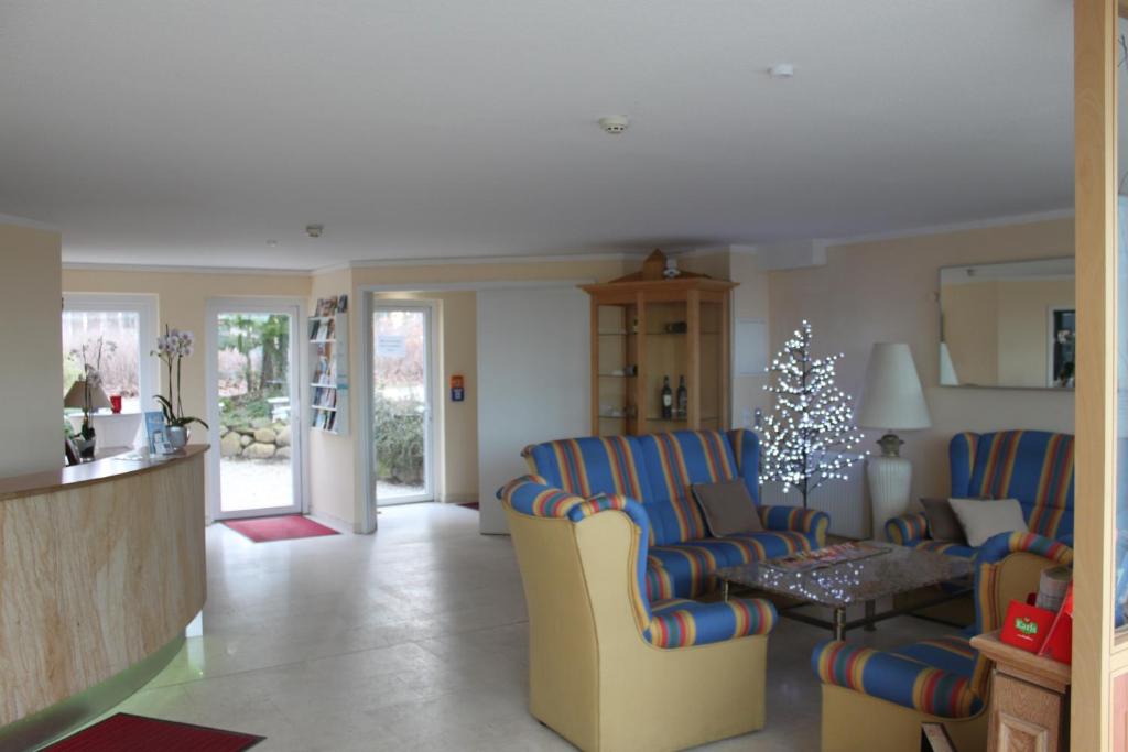 Posezení v ubytování Kur- und Ferienhotel Sanddorn