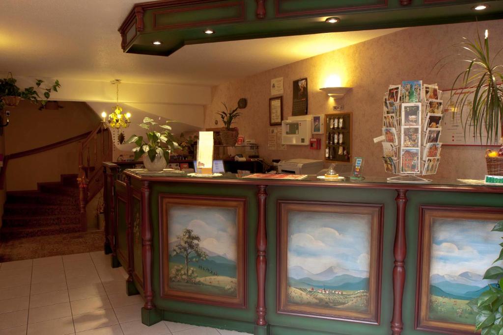 Fotografie z fotogalerie ubytování Hôtel Winzenberg v destinaci Blienschwiller