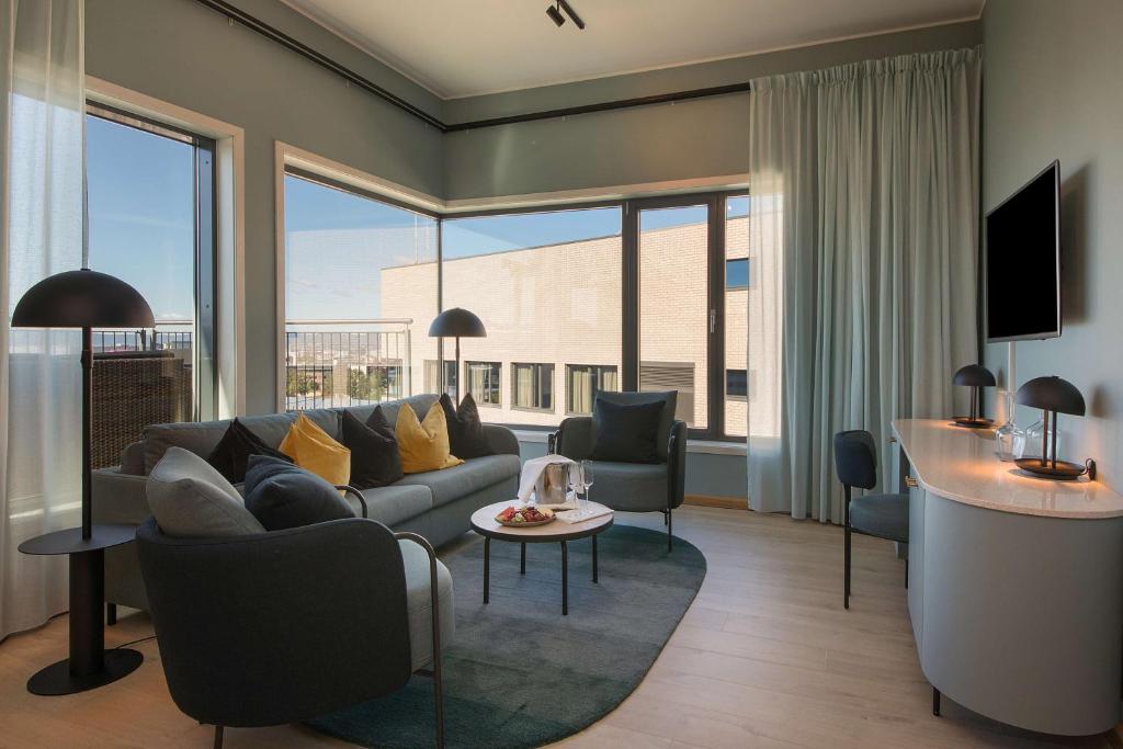 
Master Suite with Terrace
