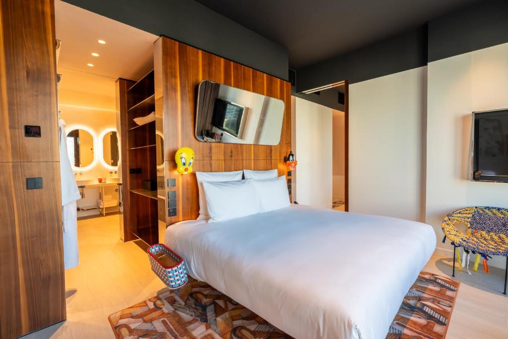 
XL Mama Double (Free shuttle service to Dubai Mall & Kite Beach)
